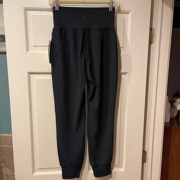 Athleta Salutation Jogger NWT - Picture 6 of 11